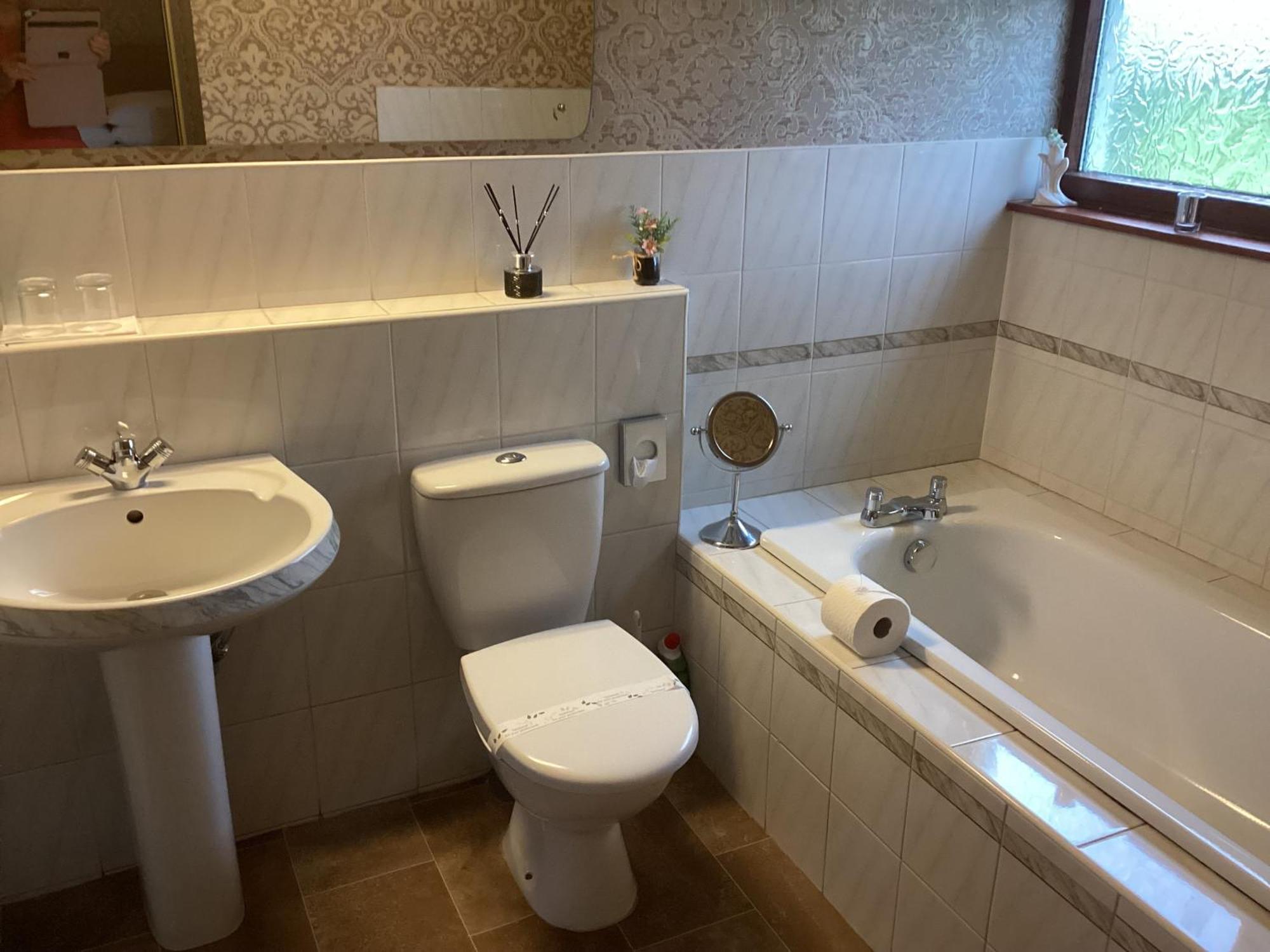 Auchenlea Bed And Breakfast Coatbridge Dış mekan fotoğraf